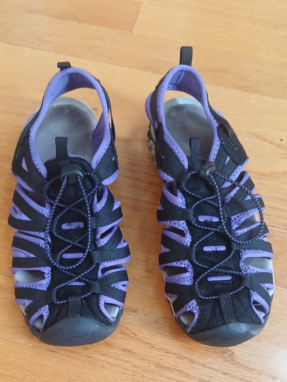 The Animal Rescue Site Purple Black Water Shoes Women’s 9